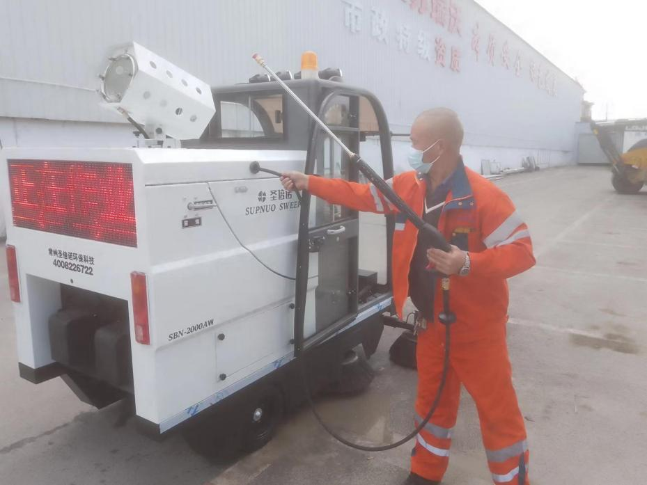 塔城龙马快速清扫车